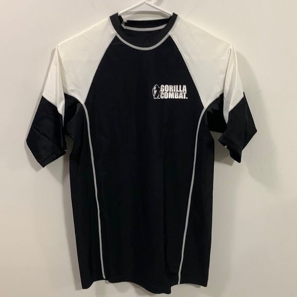 Gorilla combat is a Martial Arts School - not sure where I got this - Picture 1 of 5